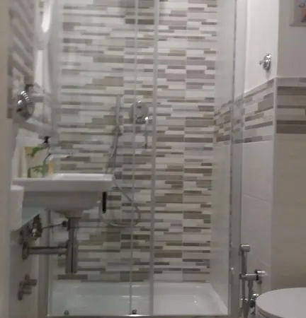 Vatican Irene Konukevi